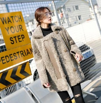  17219 Austrial lamb shearling coat	