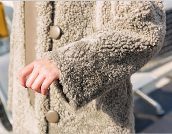  17219 Austrial lamb shearling coat	