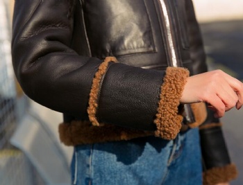  17151 澳洲羊羔毛短款皮毛一体	