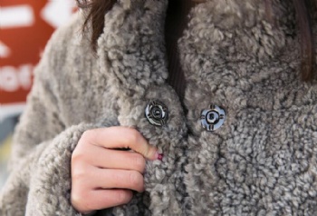  17222 澳洲羊羔毛大卷花皮毛一体夹克	