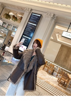  19215 toscana lamb shearling coat	