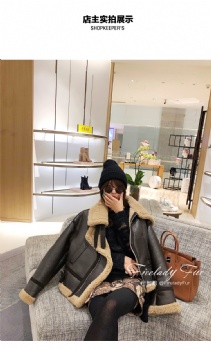 19044 Australian sheepskin coat