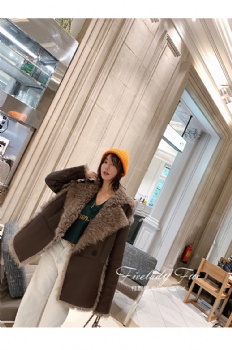  19215 curly toscana lamb shearling coat 2020 fall winter lady fashion	