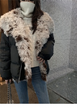  BK284-Down-Coat-With--Removable-Tigrado-Collar	