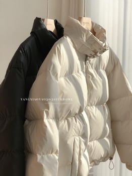  BK284-Down-Coat-With--Removable-Tigrado-Collar	