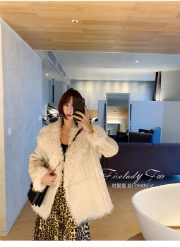  19215- 意大利进口托斯卡纳原生态皮毛一体	