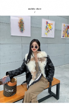  BK234-Leather-Down-Coat-With--Tigrado-Collar	